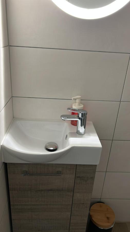 Studio T A 5Mn Euro Airport Avec Terrasse Saint-Louis  Exterior foto